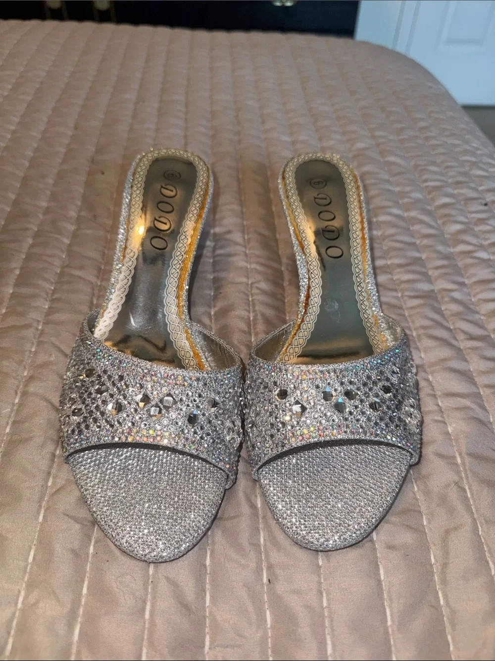 SILVER GLITTER WEDGE HEELS SIZE 6